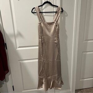 NWT Show Me Your Mumu M Claire Midi Dress Show Me The Ring Luxe Satin